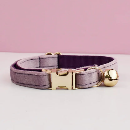 Luxurious velvet cat collar with a charming bow tie by Furvio Shop, featuring soft fabric and elegant design.