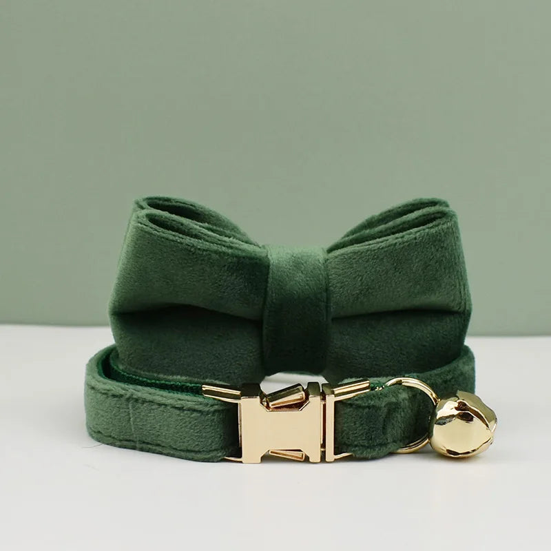 Velvet cat collar with bowknot, personalized design, includes bell, made by Furvio Shop for stylish and comfortable feline accessories.