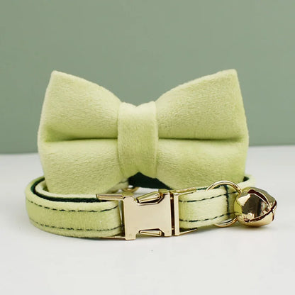 Velvet Furvio Shop personalized cat collar with bowknot, includes bell and adjustable belt, designed for stylish feline accessories.