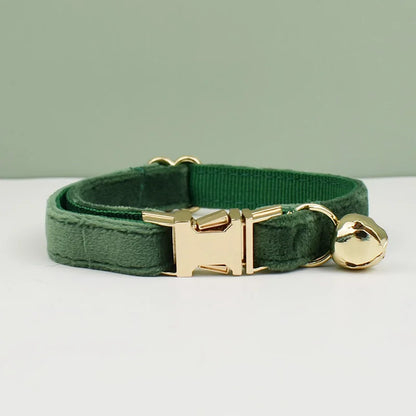 Velvet Furvio Shop cat collar with bowknot, personalized with bell and decorative bow for stylish feline accessories.
