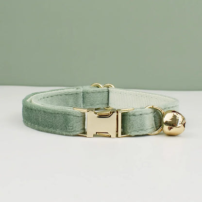 Velvet cat collar with bowknot and bell, personalized Furvio Shop cat collar accessory for feline pets.