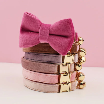 Luxurious velvet cat collar with a bow tie by Furvio Shop, featuring a soft, elegant design for stylish feline accessories.