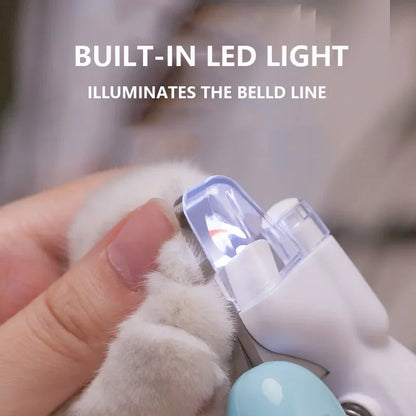 Furvio Shop LED pet nail clippers with illuminated blades for safe, precise trimming of cat and dog nails.