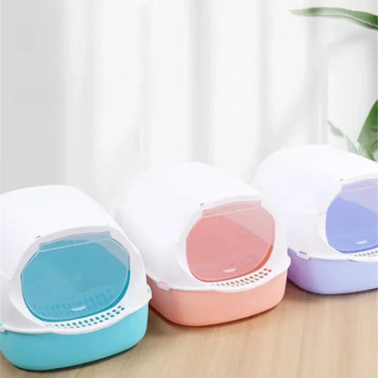 Semi-enclosed splashproof cat litter box by Furvio Shop with high sides and a front entrance for clean, easy litter cleaning.