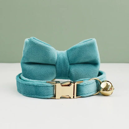 Velvet Furvio Shop cat collar with bowknot, personalized design, includes bell, soft belt for feline comfort and style.